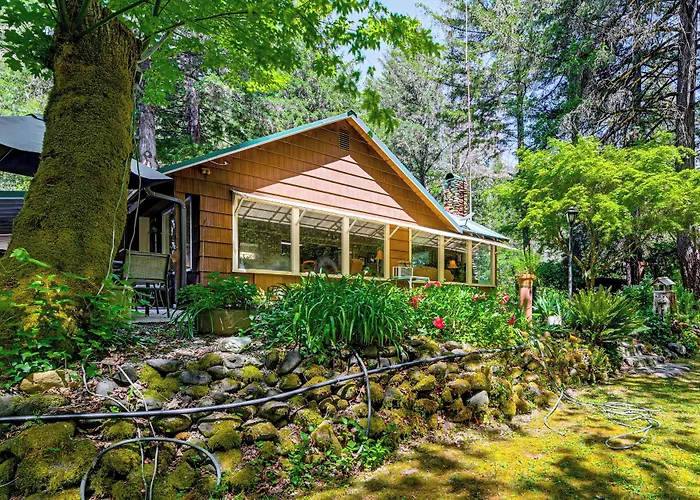 Outdoor Adventure: Tranquil Creekside Retreat